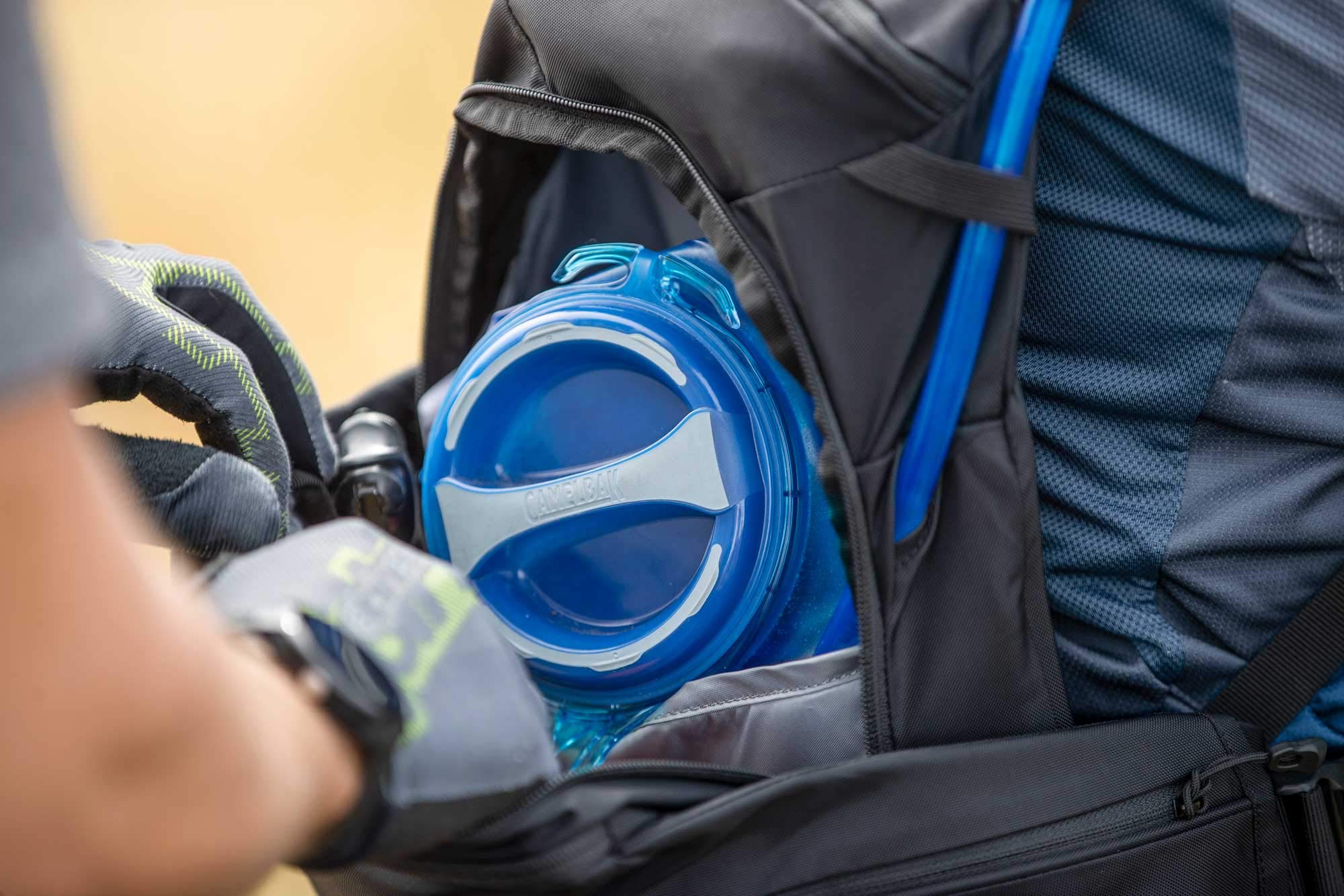 camelbak-crux-lumbar-3l-serbatoio-idrico-lombare-con-flusso-veloce-e-tappo-a-pro image 4