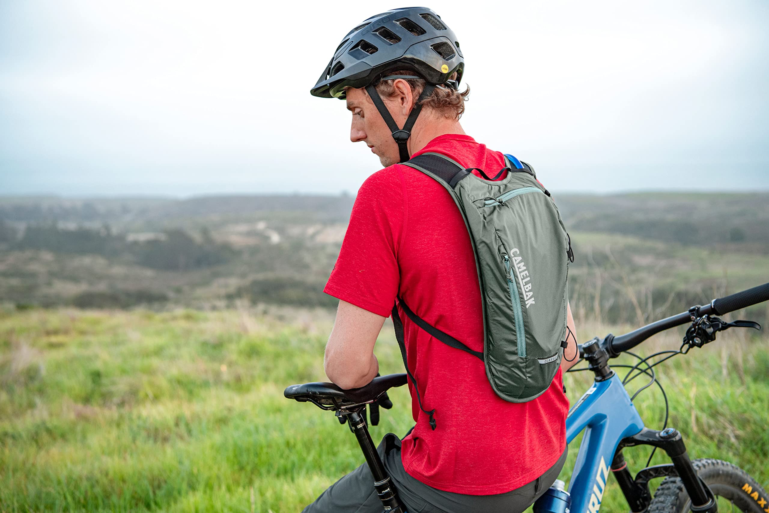 camelbak-classic-light-zaino-di-idratazione-leggero-unisex-adulto-con-cinghie-ve image 2