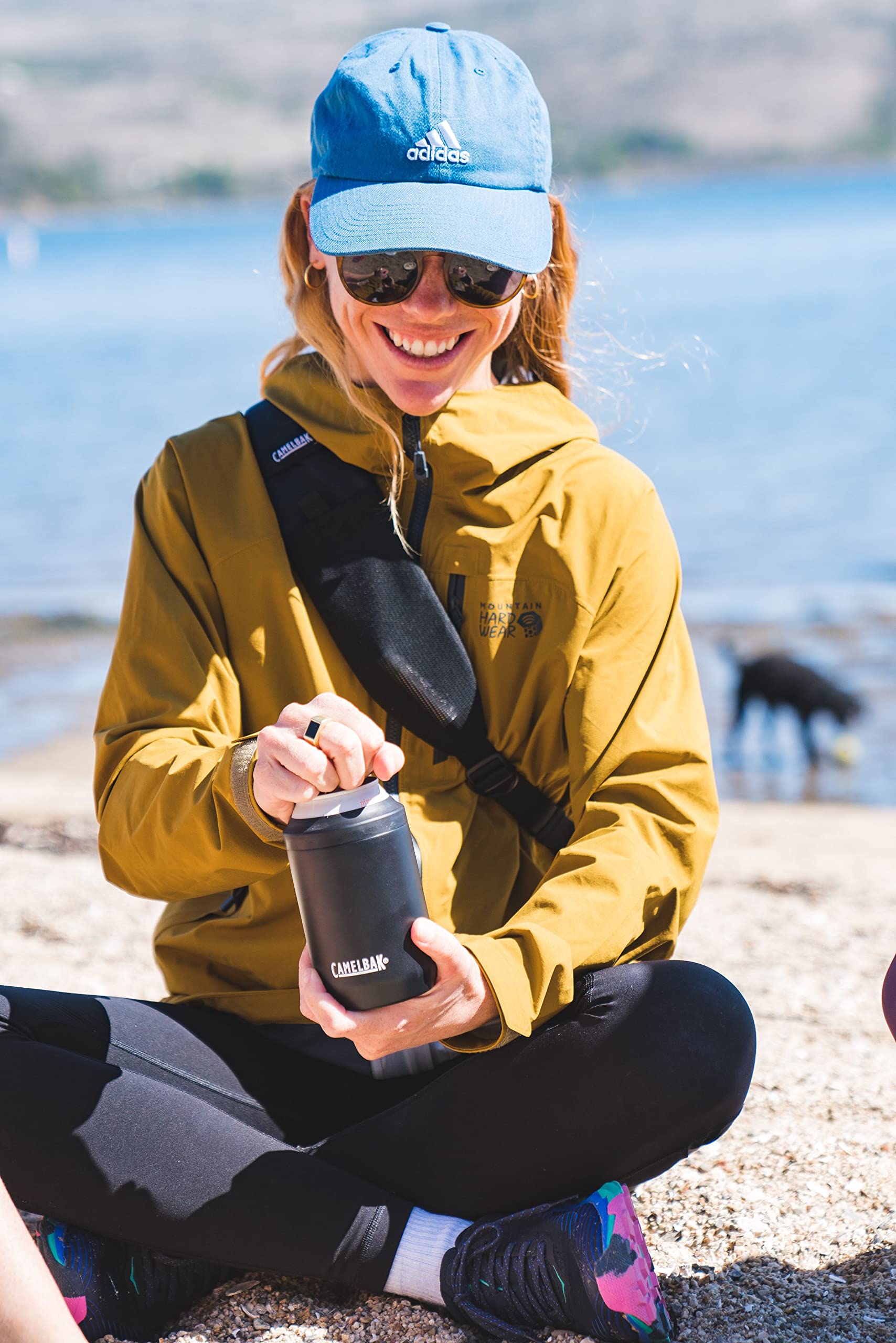 camelbak-tall-can-cooler-500-ml-portabevande-isolato-sottovuoto-in-acciaio-inoss image 2