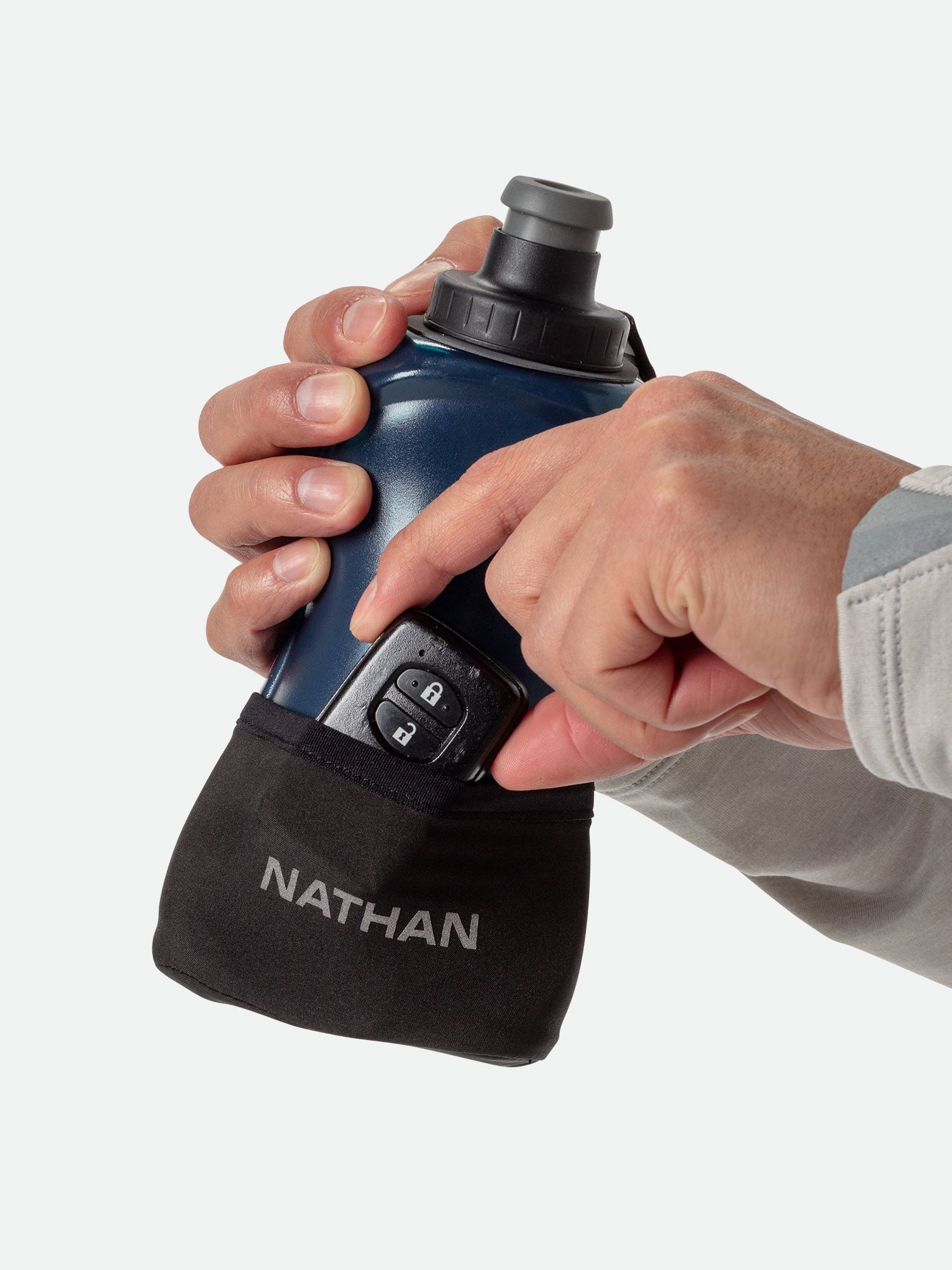 nathan-quicksqueeze-lite-bottiglia-da-mano-18oz-532ml-con-push-pull-blast-valve image 6